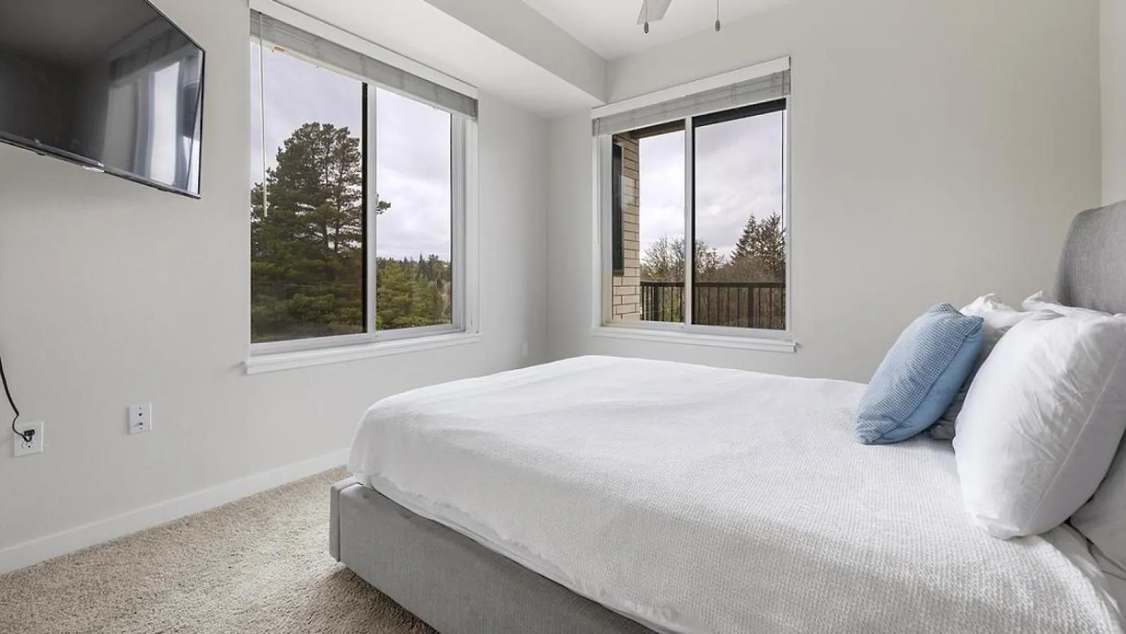 Landing At Marquam Heights - 2 Bedrooms In Southwest Portland 0*,